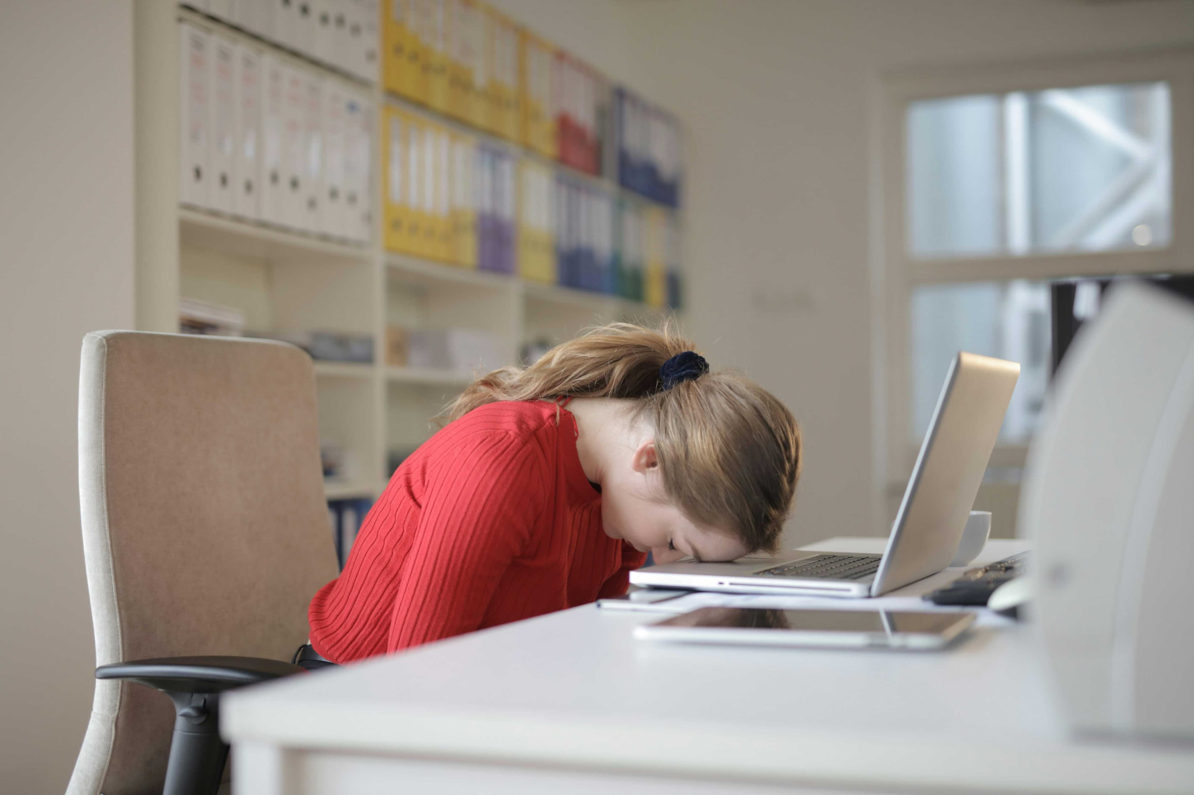 Uitstelgedrag op werk: Waarom morgen als het ook vandaag kan? 